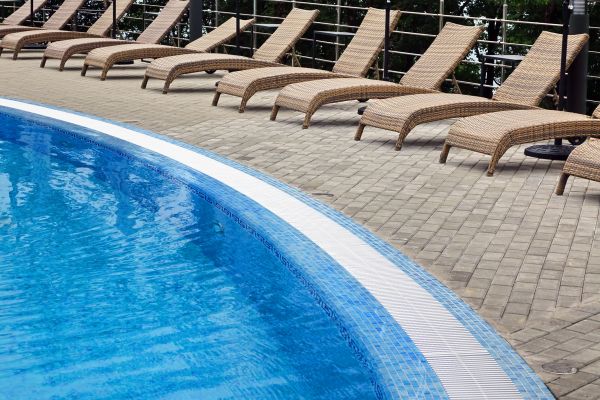 Cost of Poolside Hardscaping in Santa Ana